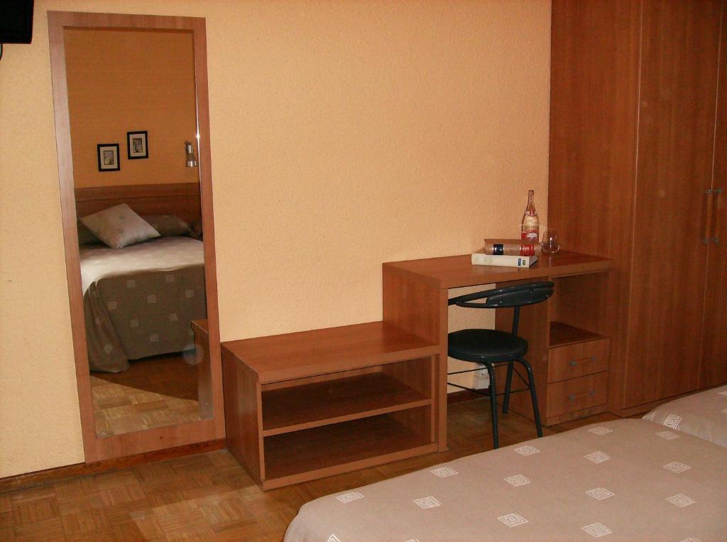Hotel Yamaguchi Sangüesa Habitación foto