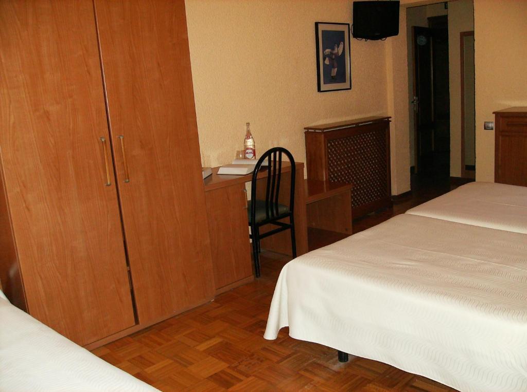 Hotel Yamaguchi Sangüesa Habitación foto